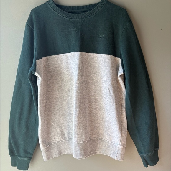 AM London, size Large men’s two toned crew neck long sleeve sweater - Picture 1 of 5